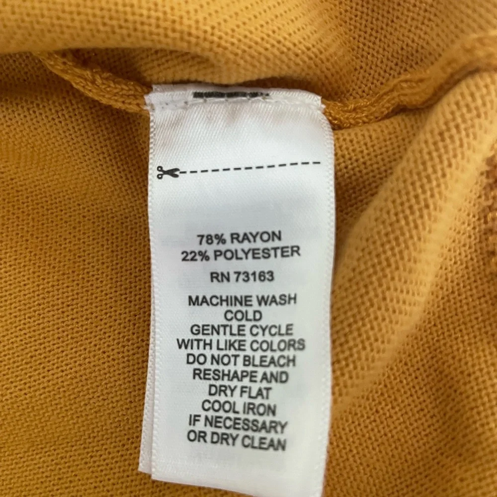 Women’s Plus Blouse - Picture 6 of 6